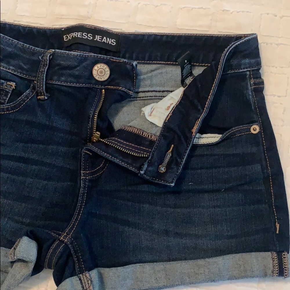 Express shorts - Picture 2 of 3